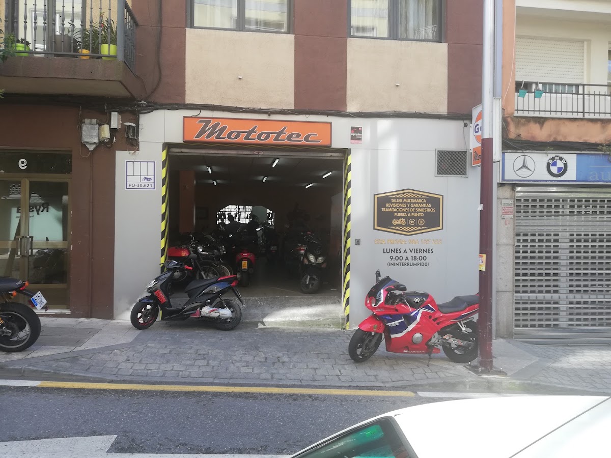 Cafetería Movenpick in Vigo, Spain